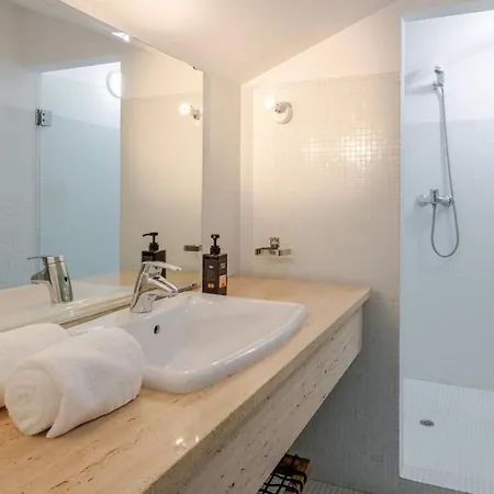 بيت ضيافة Rustic Haven With Pool فيانا دو كاستيلو